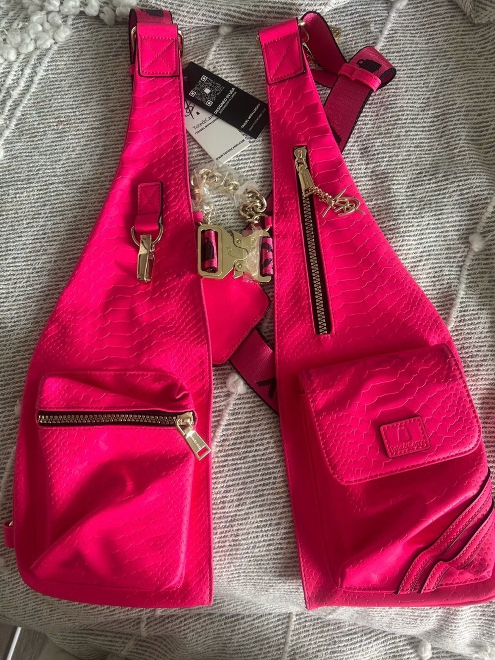 NWT Tote N Carry Hot Pink Chest Bag